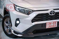 تۆیۆتا ڕاڤ 4